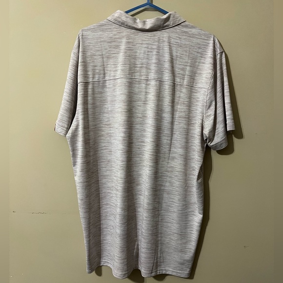 Oakley men’s Golf Shirt - Picture 2 of 3